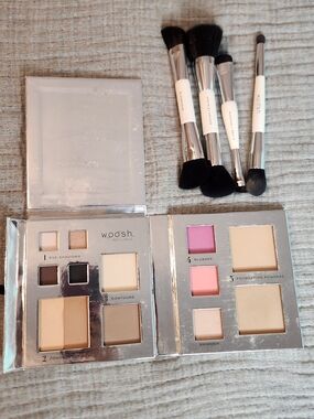Woosh Beauty Fold Out Face Refillable Makeup Palette Brushes Included